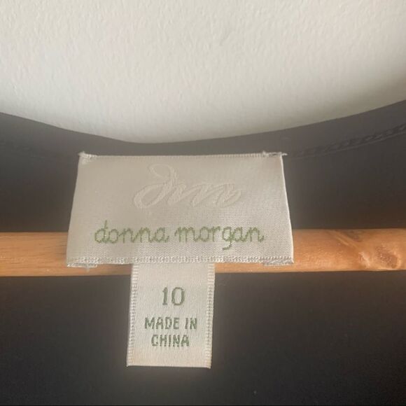 Donna Morgan Black, Green, Silver Sleeveless Sequinned Mini Dress Size 10 - Picture 3 of 6